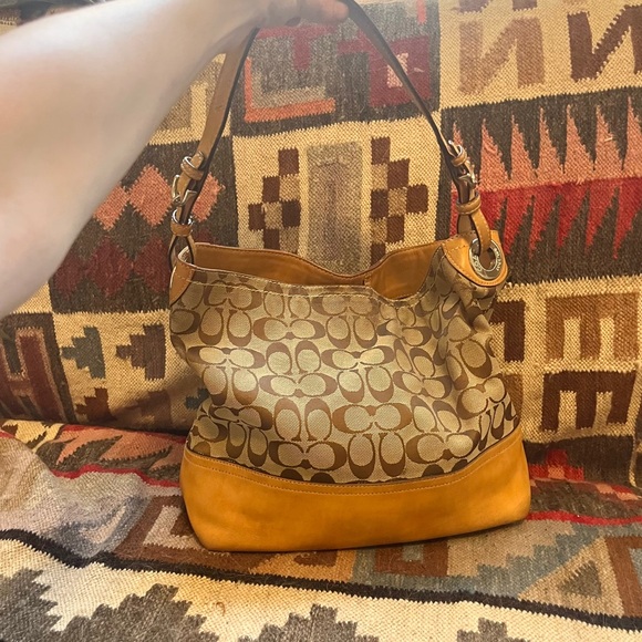 Coach • brown leather & woven adjustable shoulder bag with classic “C” allover - Picture 9 of 16